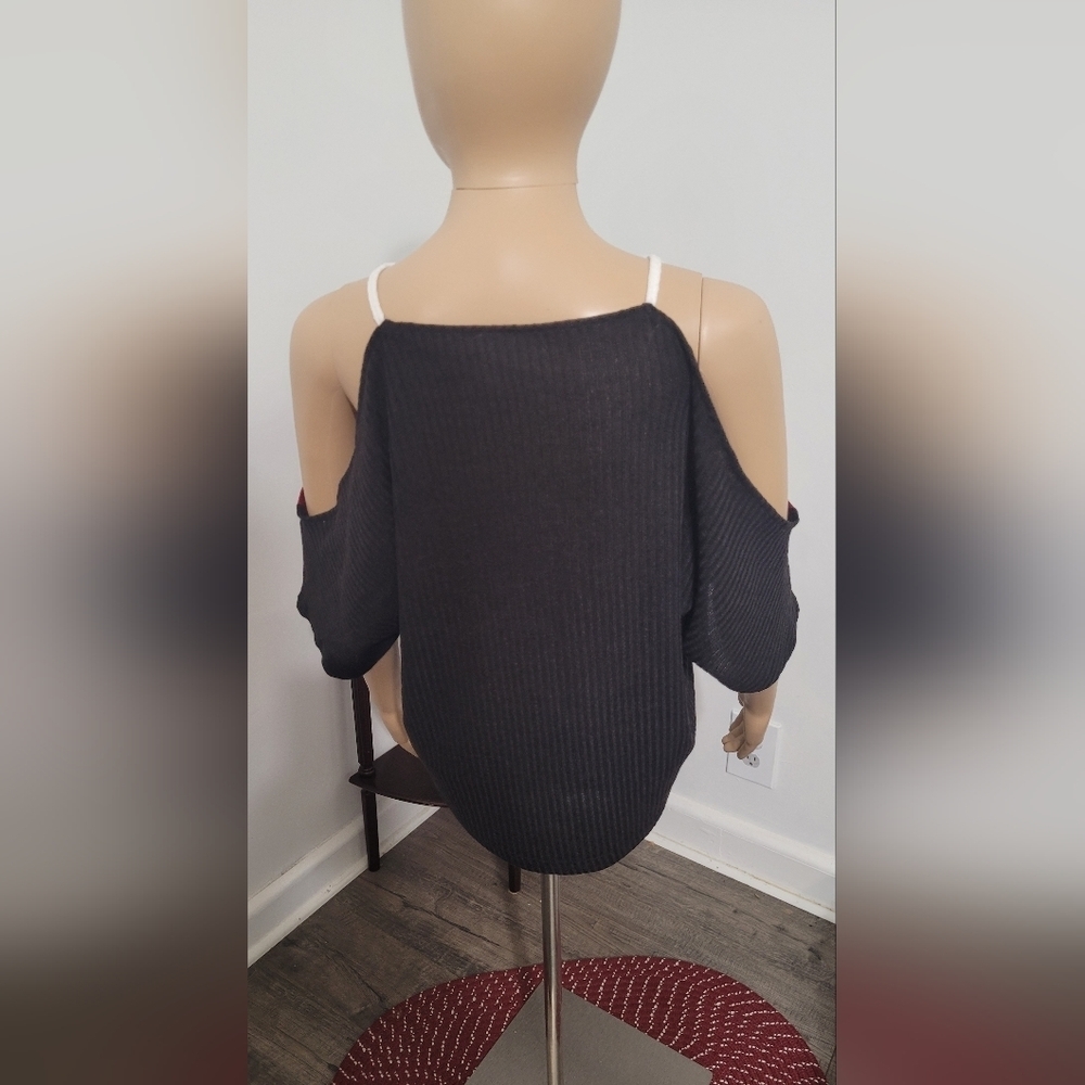 Shein M Off Shoulder Top - Picture 2 of 4